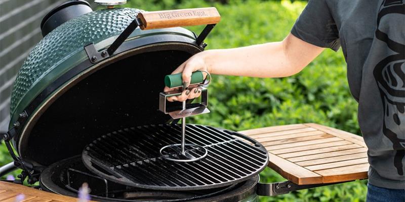 Big Green Egg - Extractor for cast iron grill