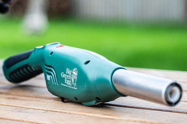 Big Green Egg - Refillable butane lighter