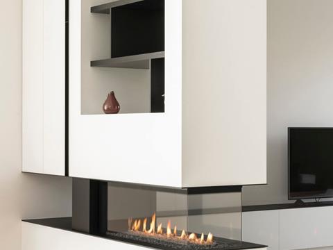 Les Foyers à Bois Sur Mesure : Allier Esthétique et Performance